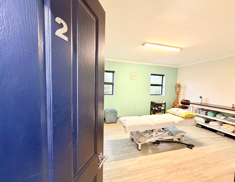 Commercial Property for Sale in Westcliff Western Cape